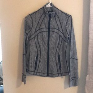 New lululemon size 6 zip up jacket